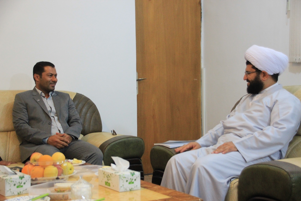 دیدار نوروزی شهردار قشم با امام جمعه شهرستان