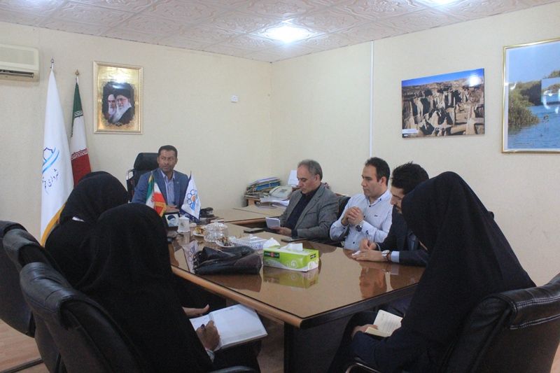 نشست خبری شهردار قشم با اصحاب رسانه