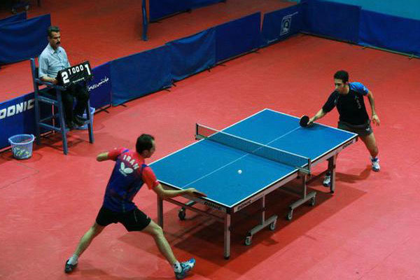 سالن ورزشی آزادگان شهرداری،محل رقابت تنیس بازان هفته دولت