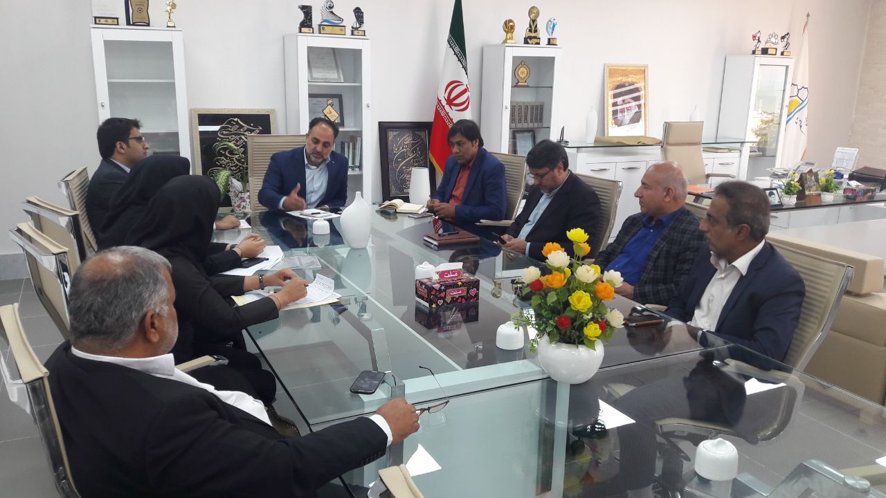 شهردار قشم از بازسازی كتابخانه قدیمی شهر خبر داد