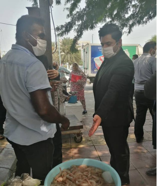 بازدید میدانی شهردار ,کارشناسان اصناف شهرداری و شبکه بهداشت از اصناف
