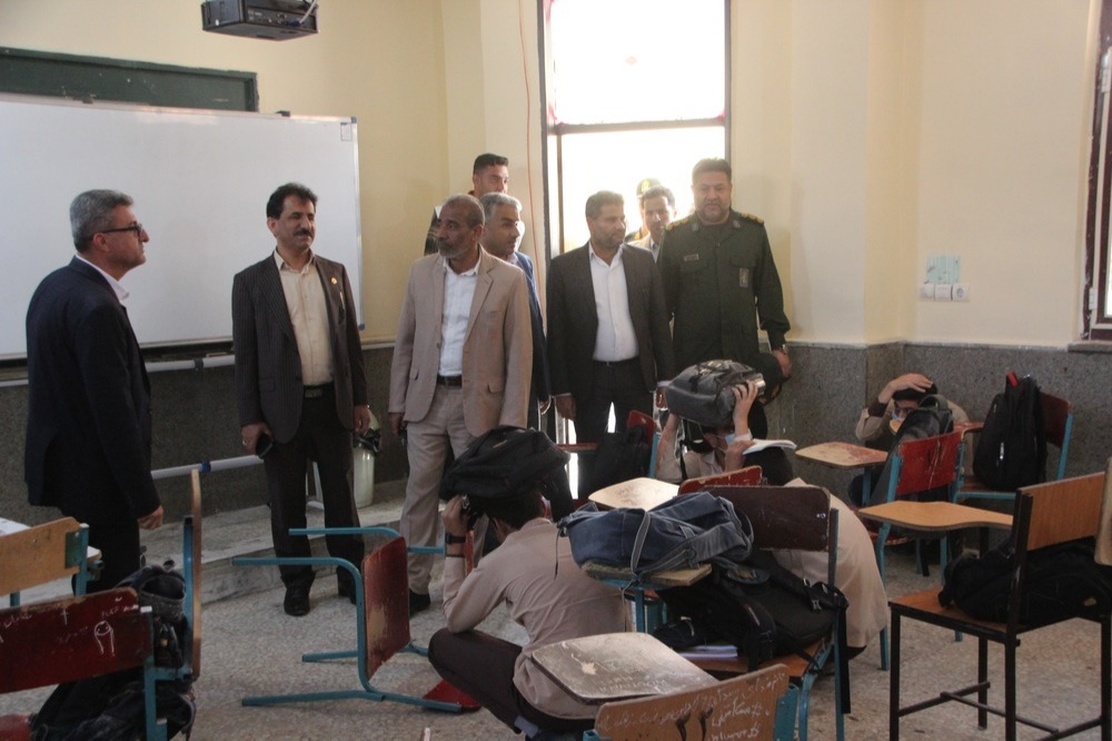 مانور زلزله در قشم برگزار شد