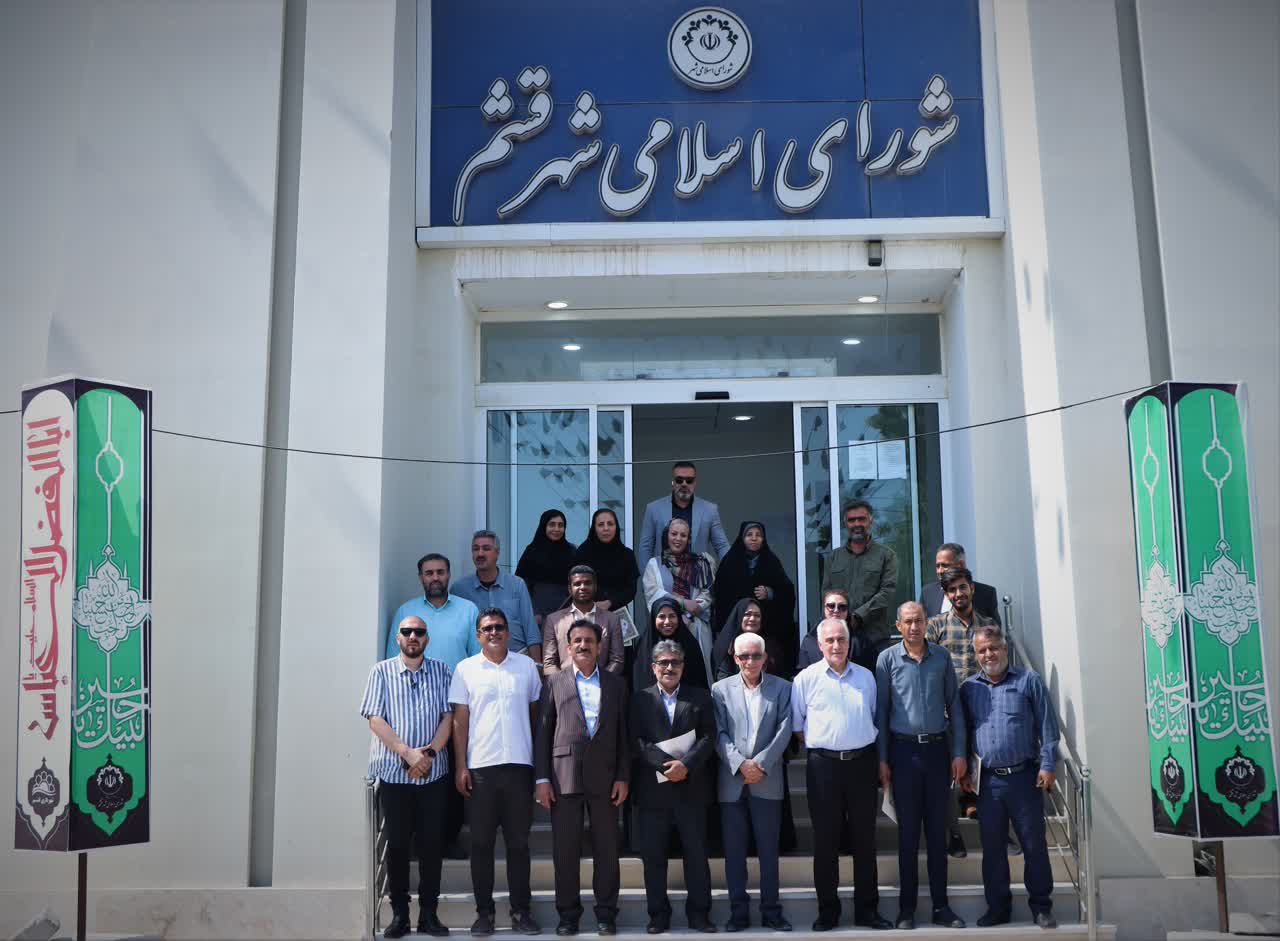 خبرنگاران قشم تجلیل شدند