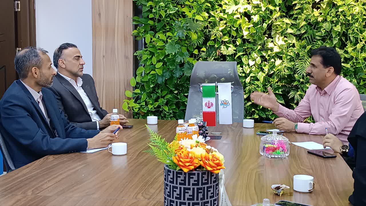 تاکید مدیران شهر قشم بر ساماندهی فوری دستفروشان