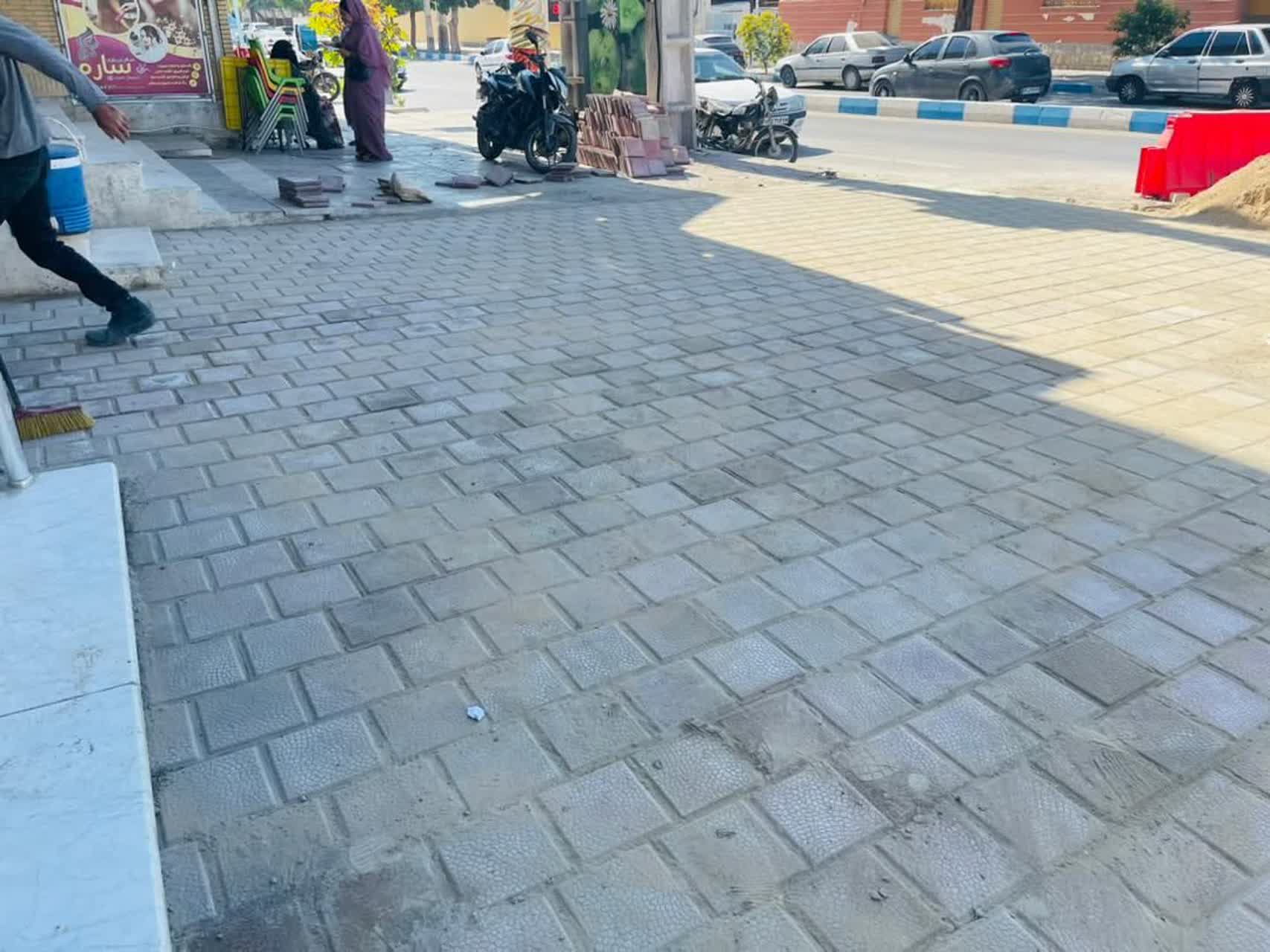 پیاده راه خیابان ولیعصر قشم رفع خطر شد