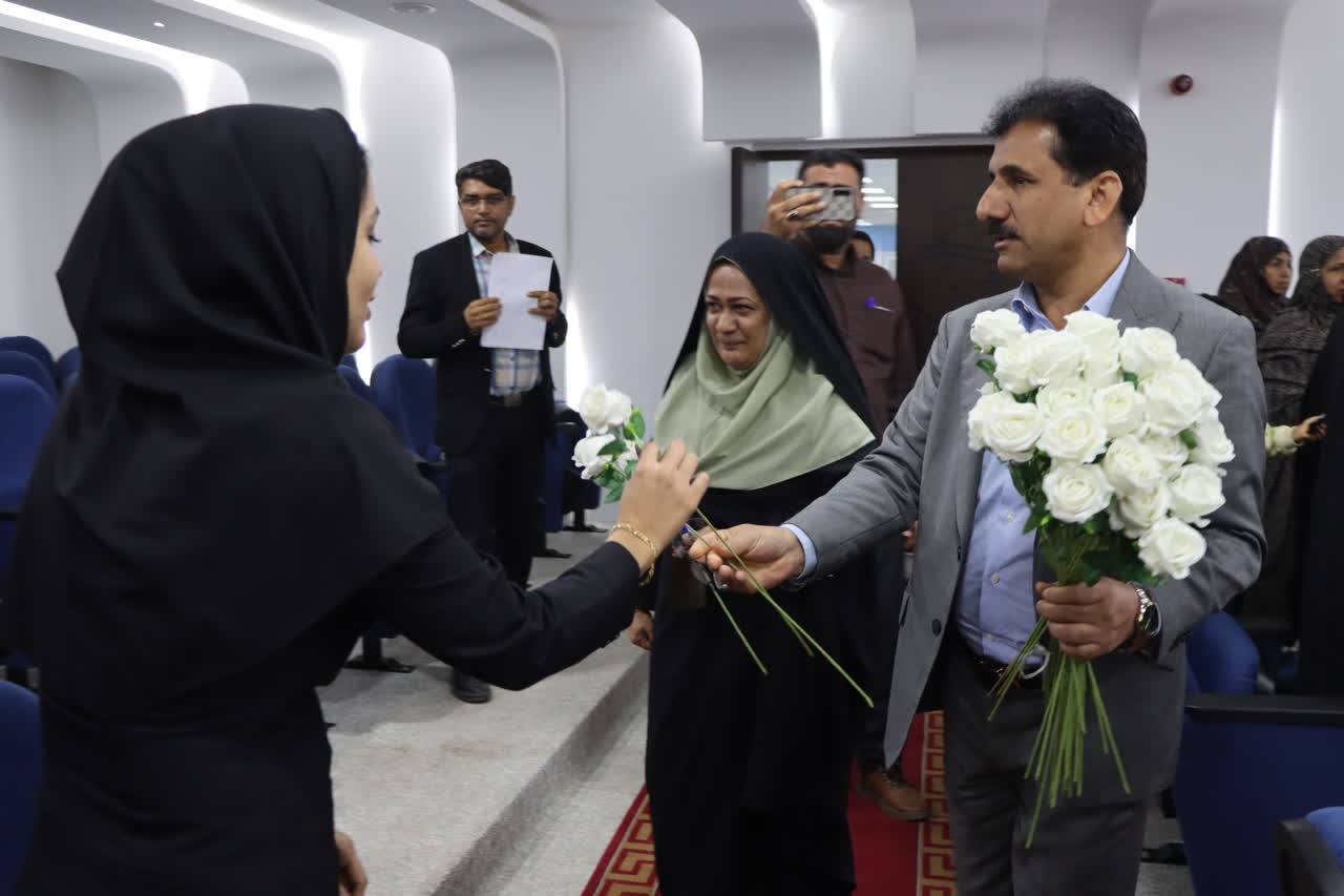 همایش بصیرتی زنان انقلاب در شهرداری قشم برگزار شد