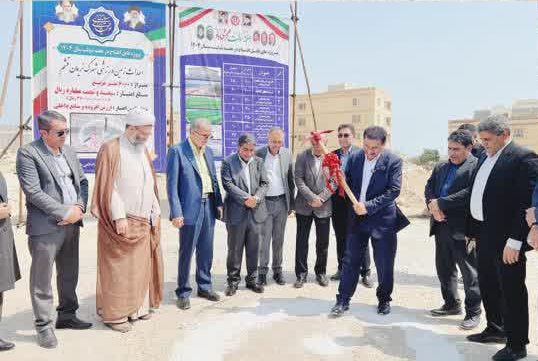 آغاز پروژه احداث زمین ورزشی شهرک نریمان قشم