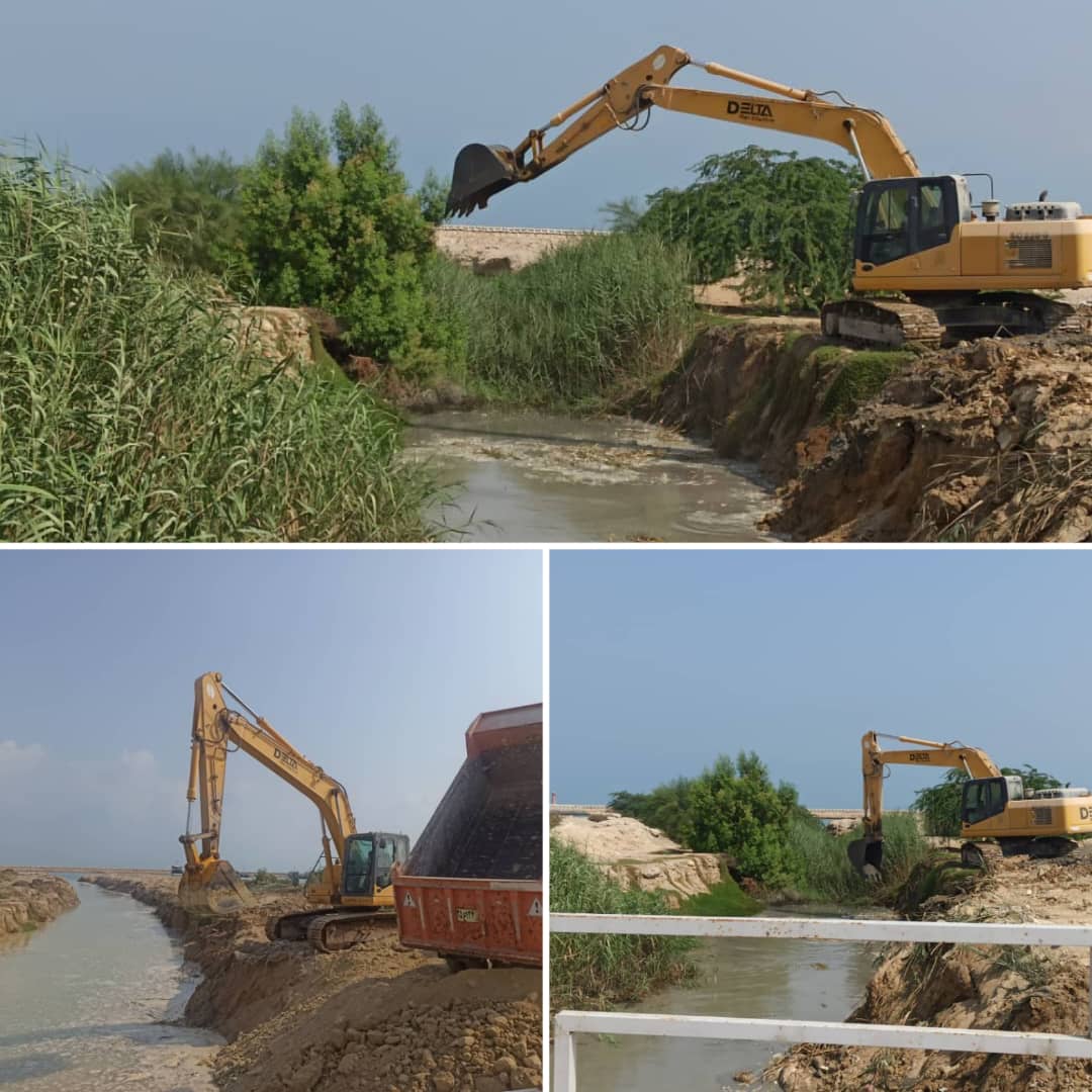 لایروبی خورهای منتهی به بلوار خلیج فارس قشم در حال انجام است