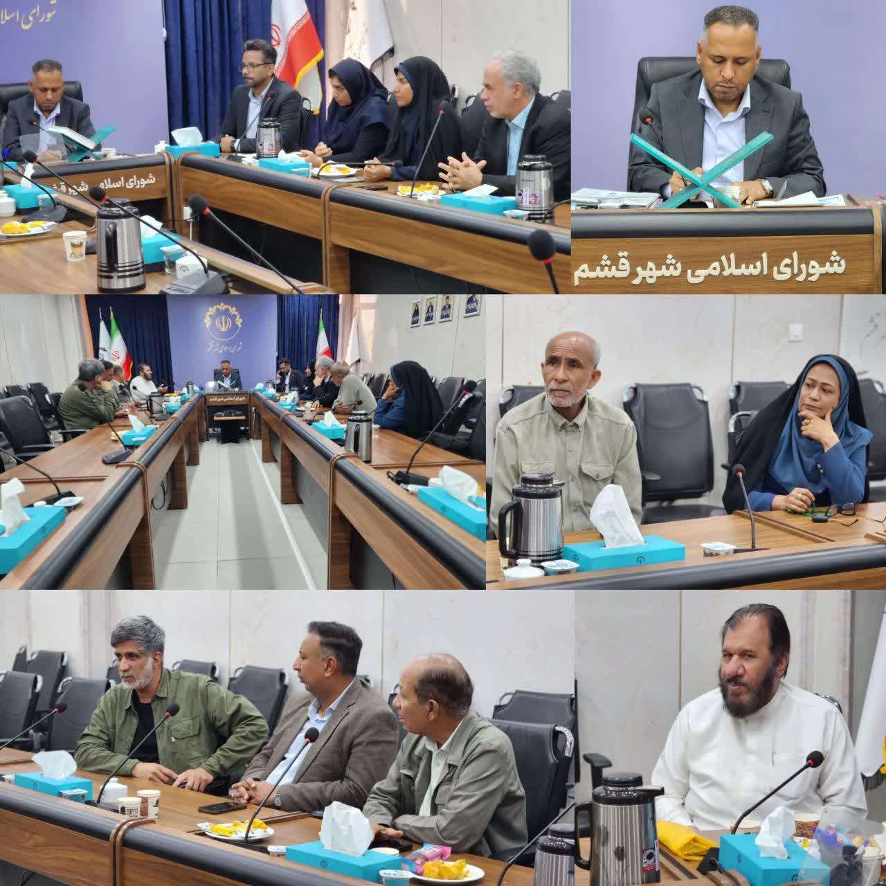 تبریک روز شورا با حضور بزرگان قشم و نماینده شورای یزد